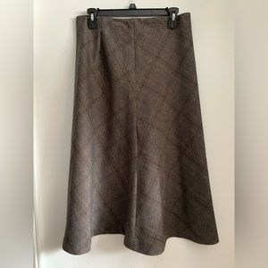 Premise Studio classic vintage scattered skirt